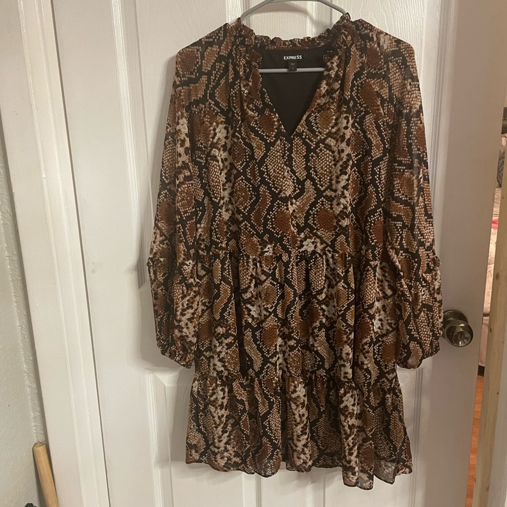 Snakeskin Long Sleeve Flowy Tiered Mini Dress, Medium